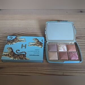 Hourglass Ambient Lighting Edit Unlocked Palette in Tiger RARE! Barely Used